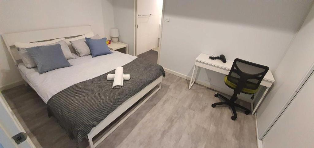 Dana-Cozy Studio With Shared Entry In The City Канберра Екстер'єр фото